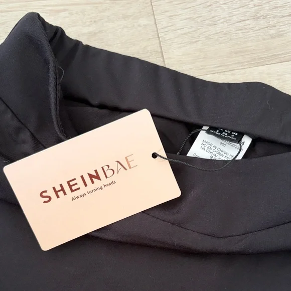 SHEIN black Mini Skort - Picture 2 of 4